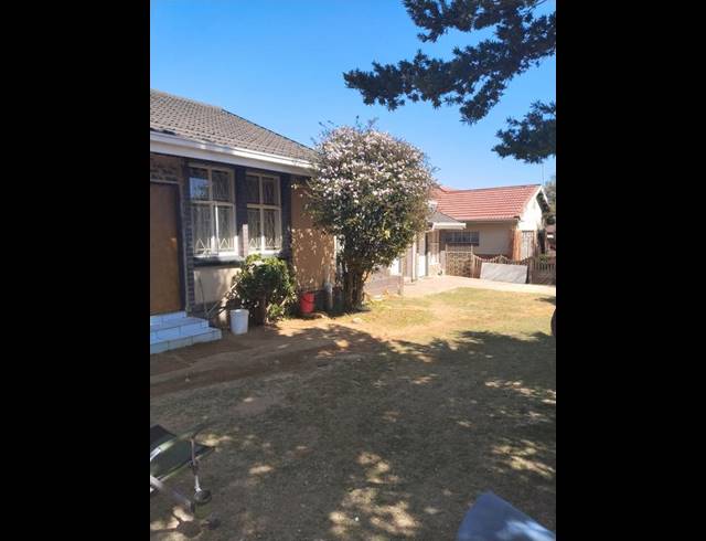 BUSINESS FOR SALE IN KEMPTON PARK